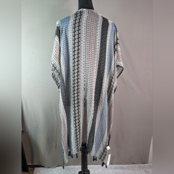 OS Geometric Stripe Kimono-NWT - Picture 5 of 7